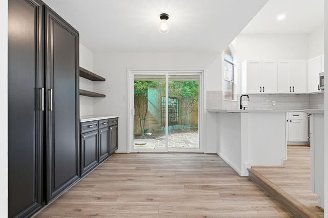 23 Cedar Chase Place, The Woodlands, TX 77381
