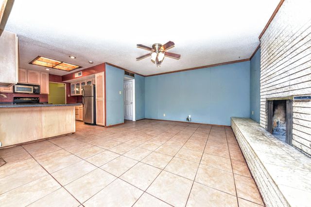 8512 SHAVER Drive, El Paso, TX 79925