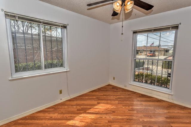 8512 SHAVER Drive, El Paso, TX 79925