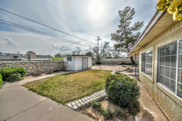 8512 SHAVER Drive, El Paso, TX 79925