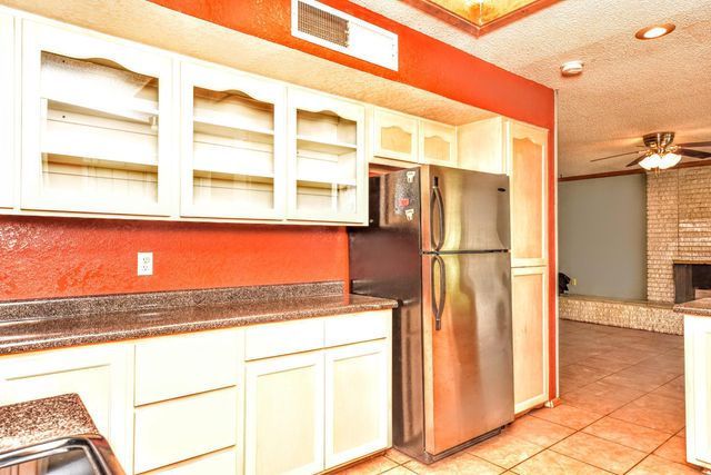 8512 SHAVER Drive, El Paso, TX 79925