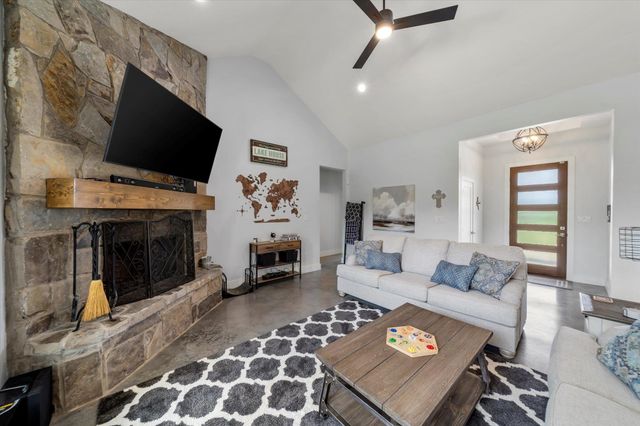 503 PR 52321, Pittsburg, TX 75686