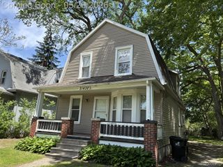21438 Hamilton Avenue, Farmington Hills, MI 48336