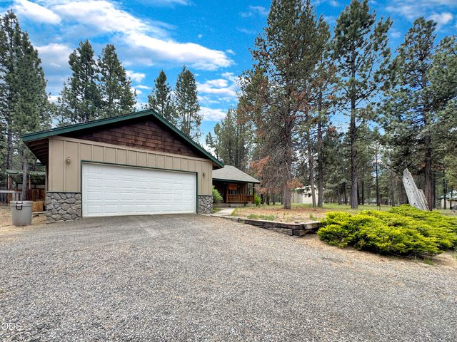 14735 Peachwood Court, La Pine, OR 97739