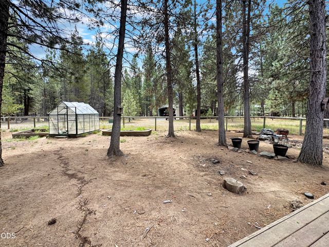 14735 Peachwood Court, La Pine, OR 97739