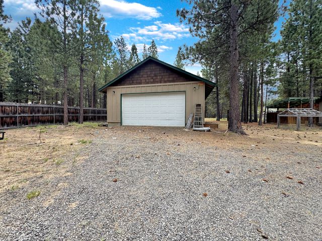 14735 Peachwood Court, La Pine, OR 97739