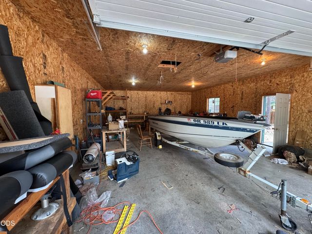 14735 Peachwood Court, La Pine, OR 97739
