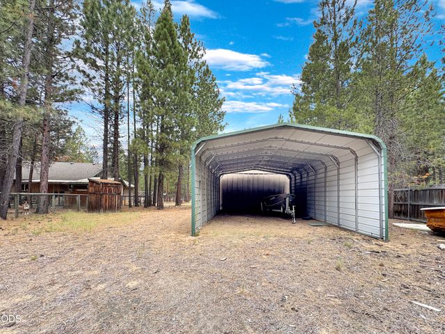 14735 Peachwood Court, La Pine, OR 97739