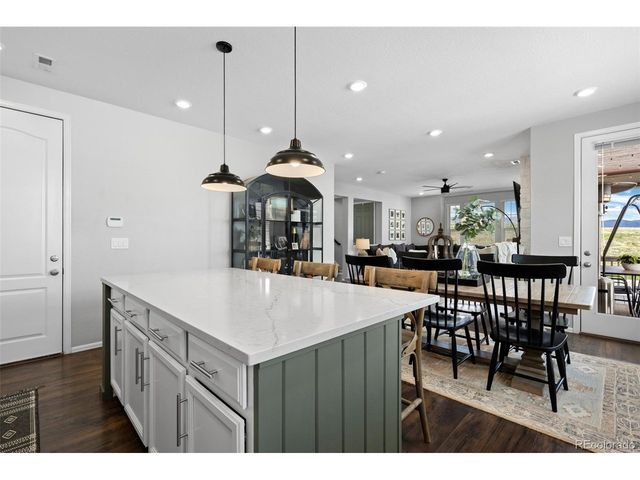 9796 Meeker St, Littleton, CO 80125