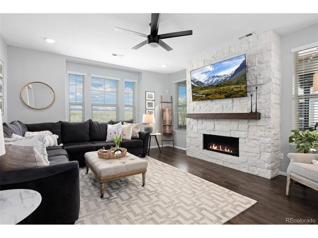 9796 Meeker St, Littleton, CO 80125