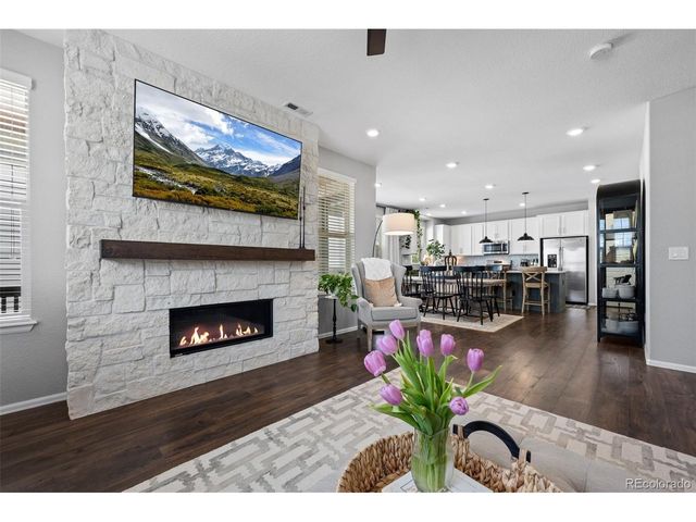 9796 Meeker St, Littleton, CO 80125
