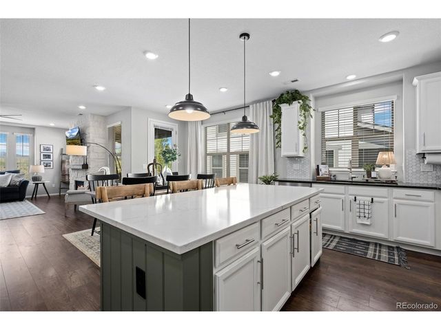 9796 Meeker St, Littleton, CO 80125