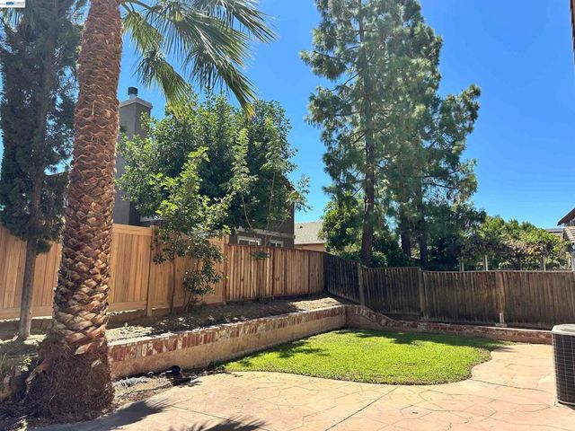 2484 Marshall Dr, Brentwood, CA 94513