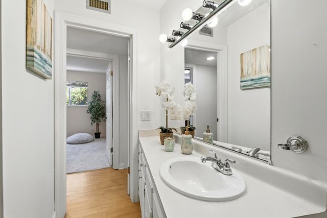 420 Alberto Way 22, Los Gatos, CA 95032