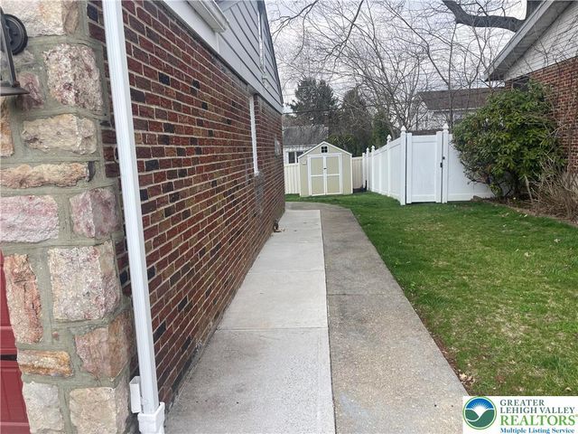 1426 Eaton Avenue, Bethlehem City, PA 18018
