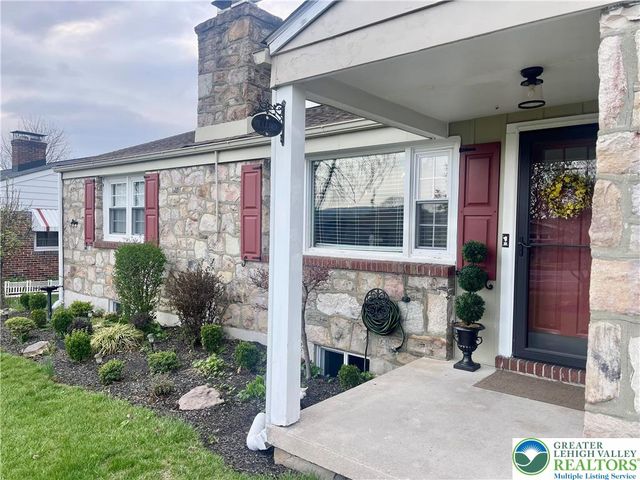 1426 Eaton Avenue, Bethlehem City, PA 18018