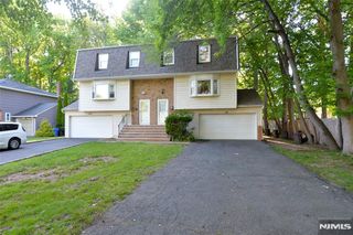 85B Primrose Lane, Paramus, NJ 07652