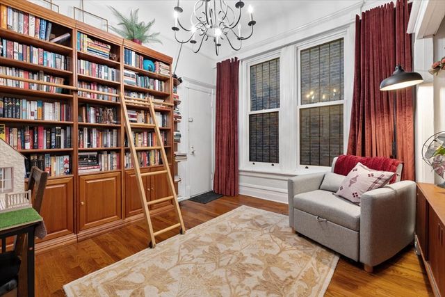 2733 N Hampden Court 1F, Chicago, IL 60614