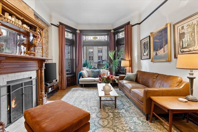 2733 N Hampden Court 1F, Chicago, IL 60614