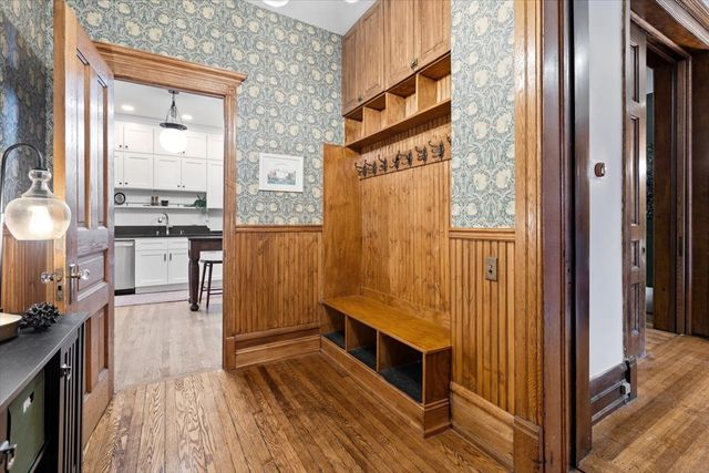 2733 N Hampden Court 1F, Chicago, IL 60614