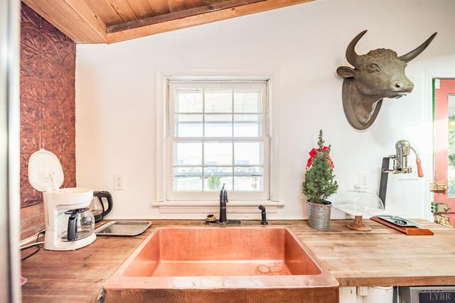 2416 Lowesville Road, Amherst, VA 24521