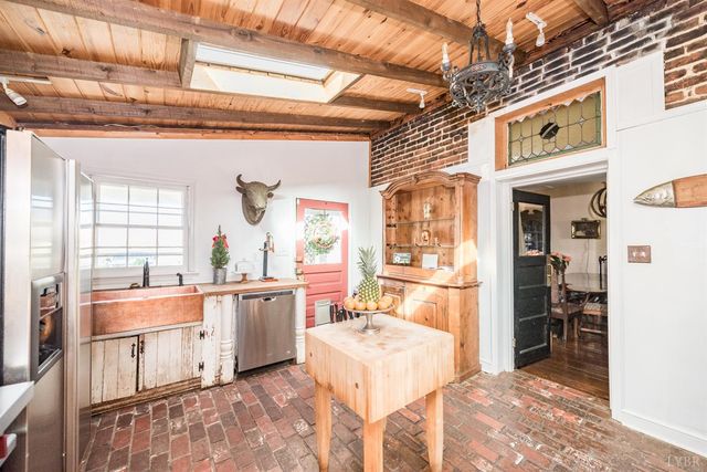 2416 Lowesville Road, Amherst, VA 24521