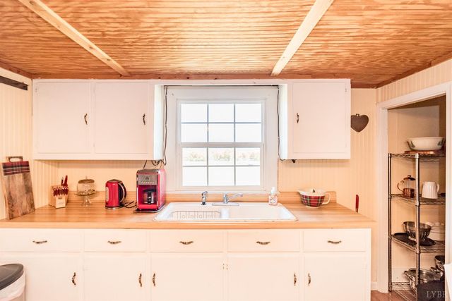 2416 Lowesville Road, Amherst, VA 24521