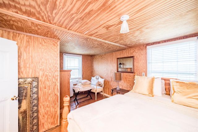 2416 Lowesville Road, Amherst, VA 24521