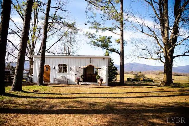 2416 Lowesville Road, Amherst, VA 24521