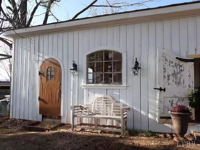 2416 Lowesville Road, Amherst, VA 24521