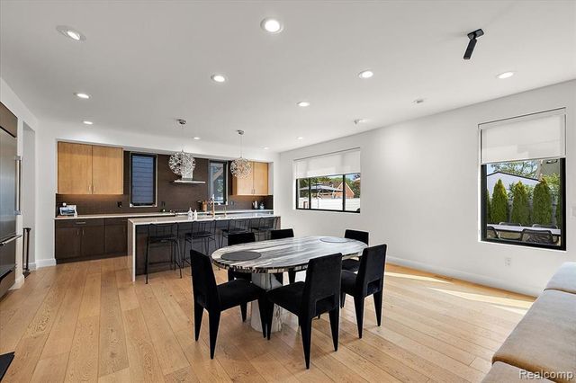 4102 Woodland Avenue, Royal Oak, MI 48073