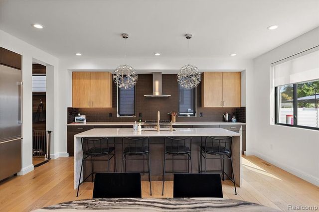 4102 Woodland Avenue, Royal Oak, MI 48073