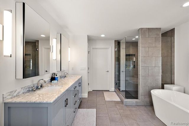 4102 Woodland Avenue, Royal Oak, MI 48073