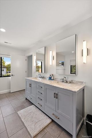 4102 Woodland Avenue, Royal Oak, MI 48073