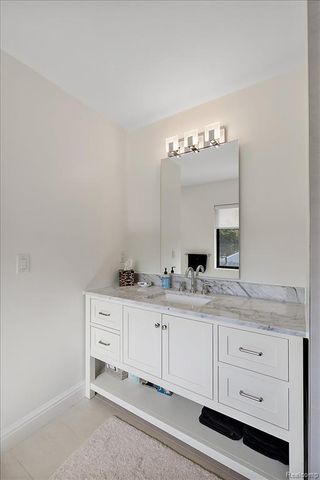 4102 Woodland Avenue, Royal Oak, MI 48073