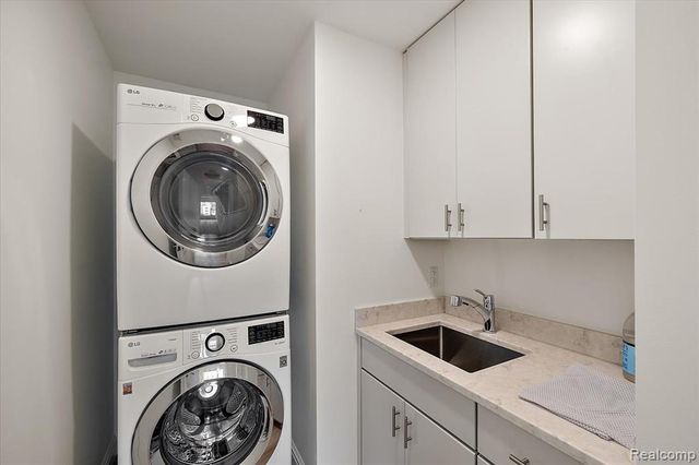 4102 Woodland Avenue, Royal Oak, MI 48073