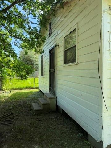 4602 Woolworth Street 2, Houston, TX 77026