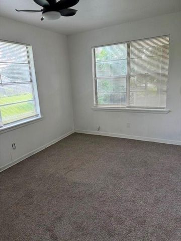 4602 Woolworth Street 2, Houston, TX 77026
