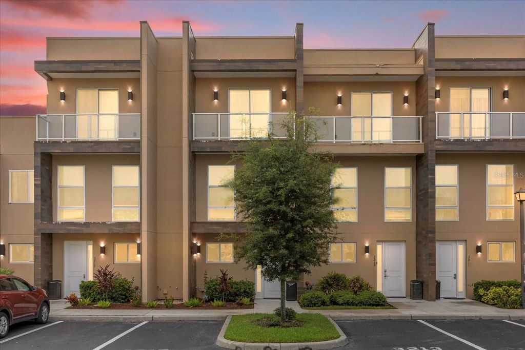 3215 BRASILIA AVENUE, Kissimmee, FL 34747