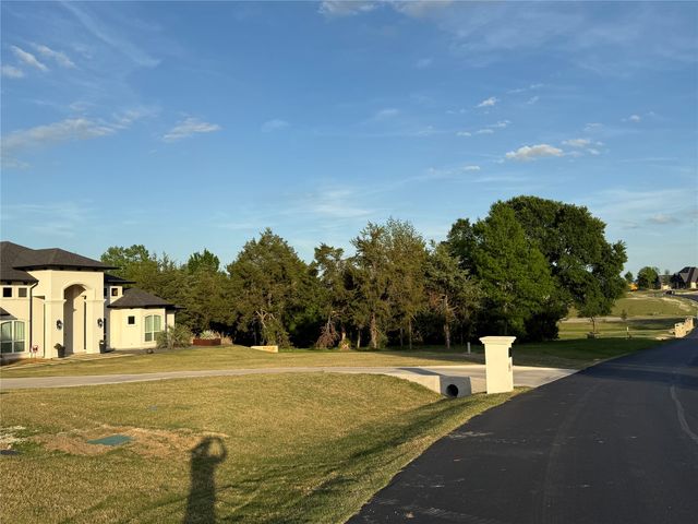 B-110 Lake Shore Drive, Mckinney, TX 75071