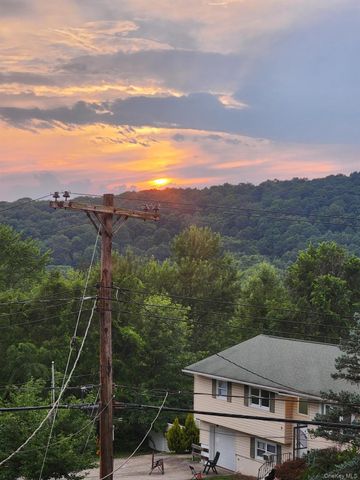 12 Strawberry Lane, Monroe, NY 10950