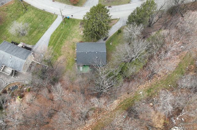 12 Strawberry Lane, Monroe, NY 10950