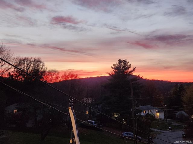 12 Strawberry Lane, Monroe, NY 10950