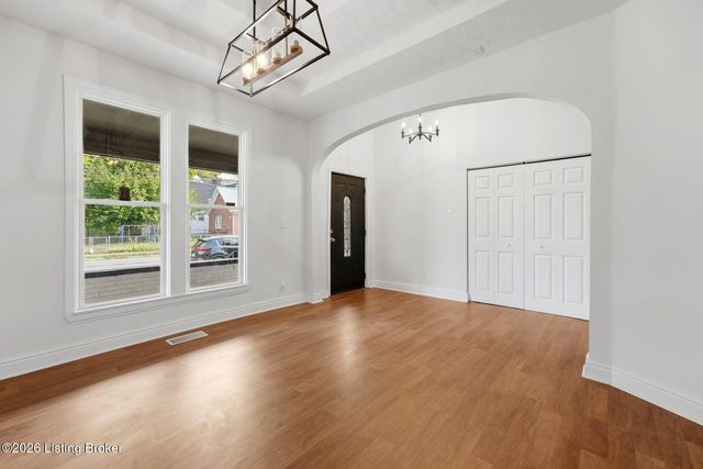 2708 Woodland Ave, Louisville, KY 40211