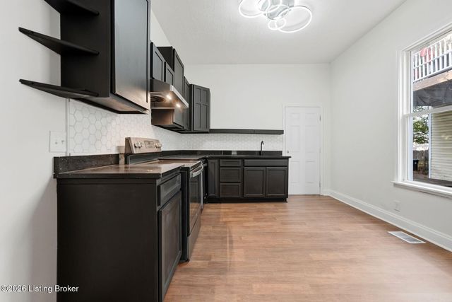 2708 Woodland Ave, Louisville, KY 40211