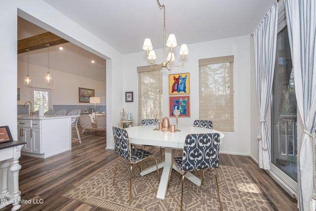 797 Peach Street, Ocean Springs, MS 39564