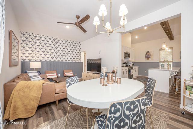 797 Peach Street, Ocean Springs, MS 39564