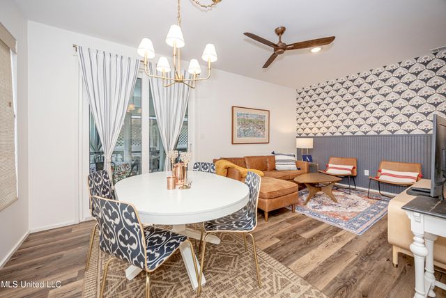 797 Peach Street, Ocean Springs, MS 39564