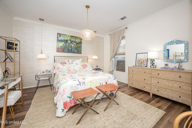 797 Peach Street, Ocean Springs, MS 39564