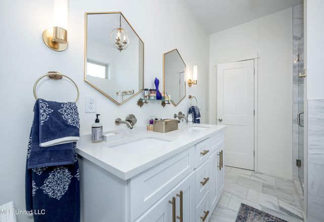 797 Peach Street, Ocean Springs, MS 39564